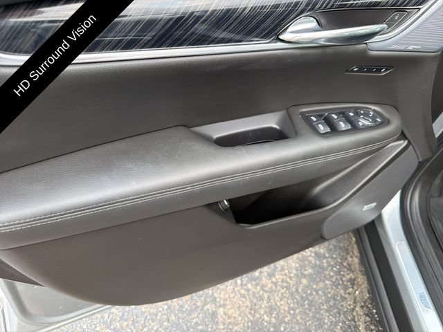 Used 2024 Cadillac XT6 Premium Luxury w/ Technology Package AWD/4WD image 13
