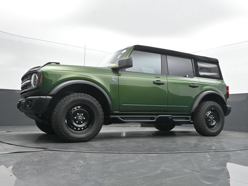 Used 2023 Ford Bronco Black Diamond AWD/4WD image 28