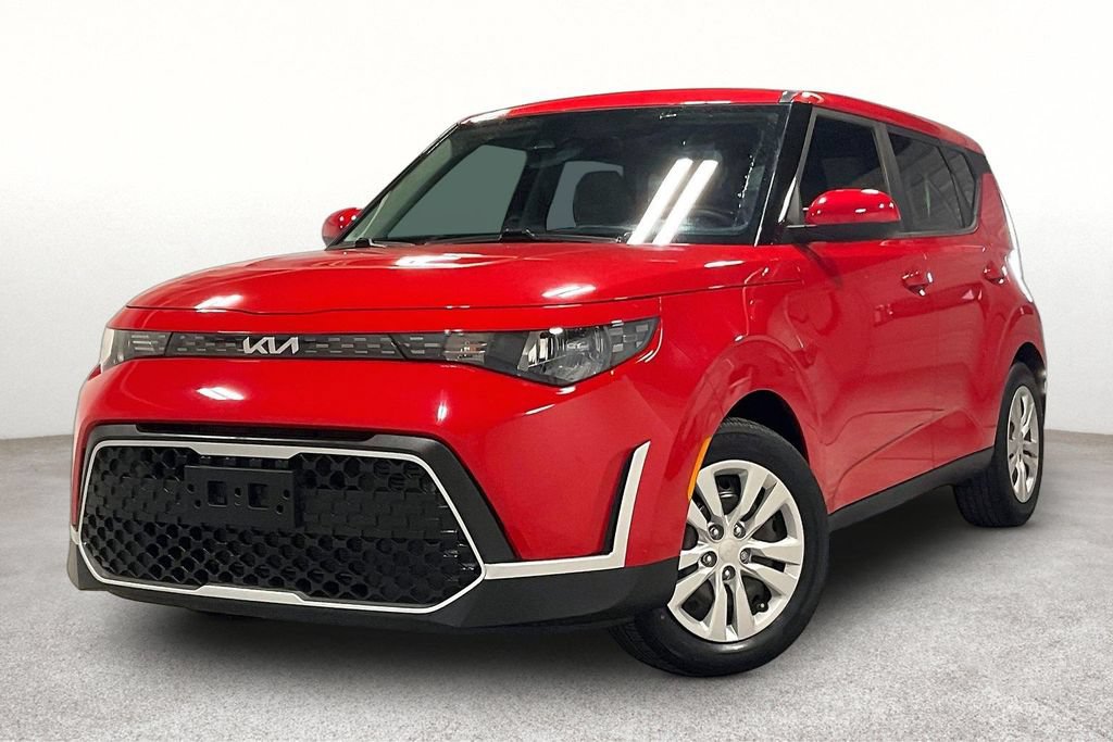 Used 2023 Kia Soul LX FWD image 14