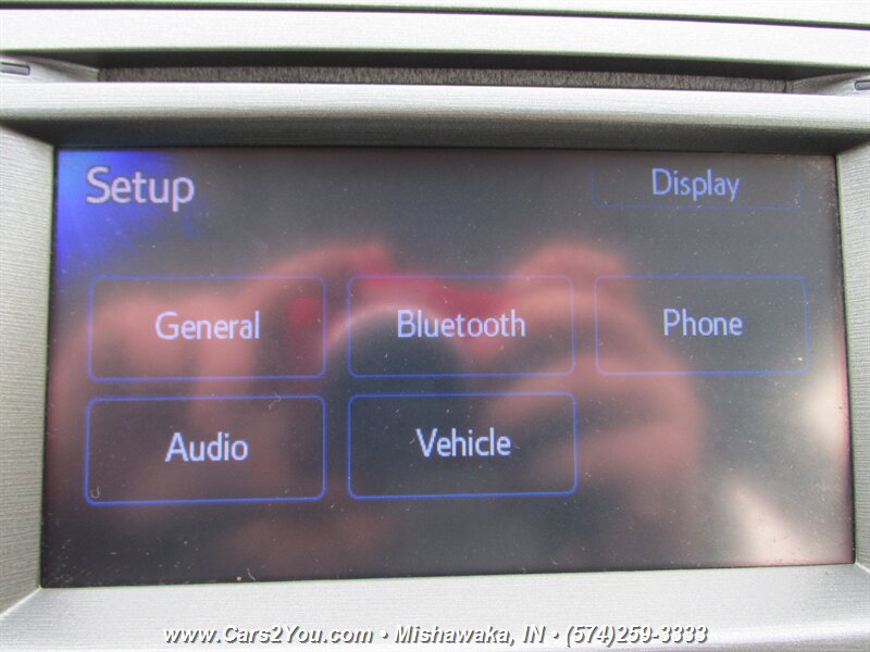 Used 2015 Toyota Prius Five FWD image 31