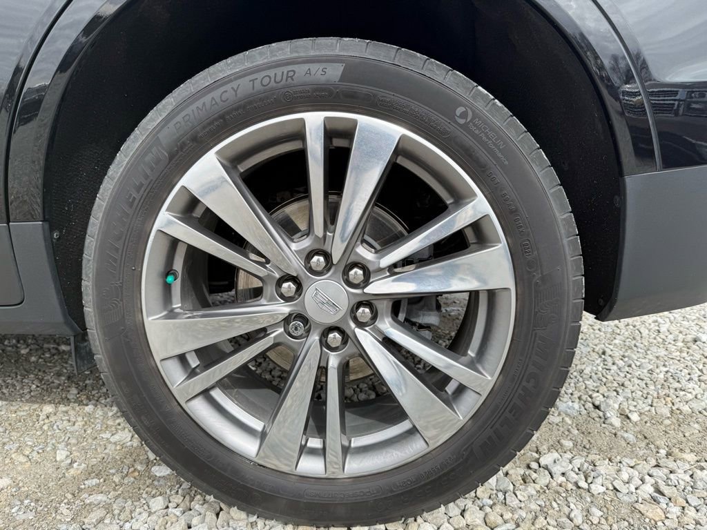 Certified 2021 Cadillac XT5 Premium Luxury w/ LPO, Floor Liner Package image 14