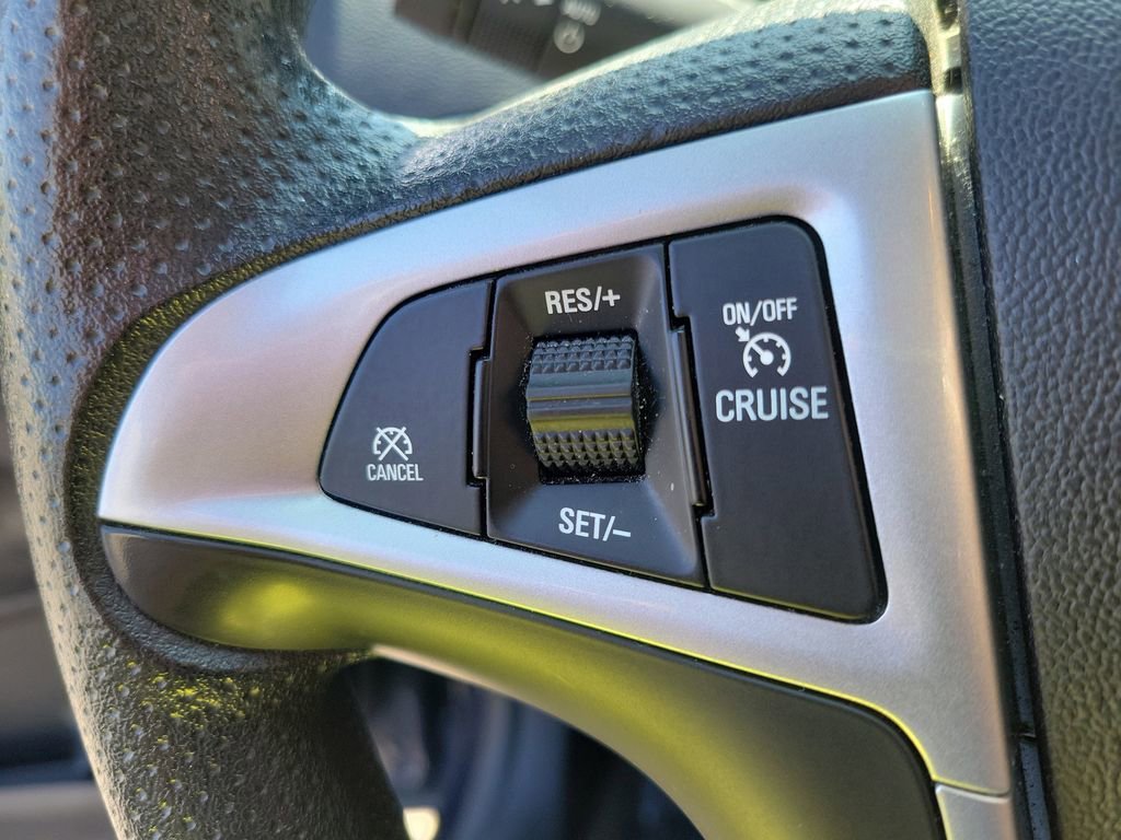 Used 2017 Chevrolet Equinox LT FWD image 21