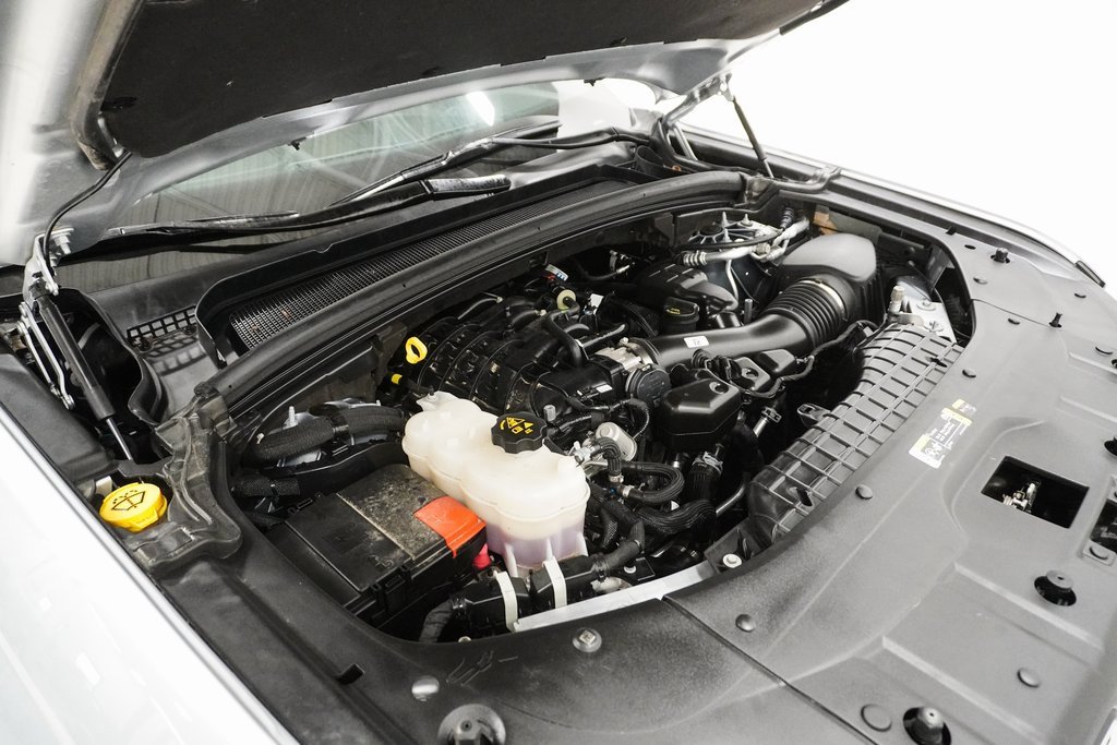 Certified 2025 Jeep Grand Cherokee Laredo w/ Luxury Tech Group I image 10