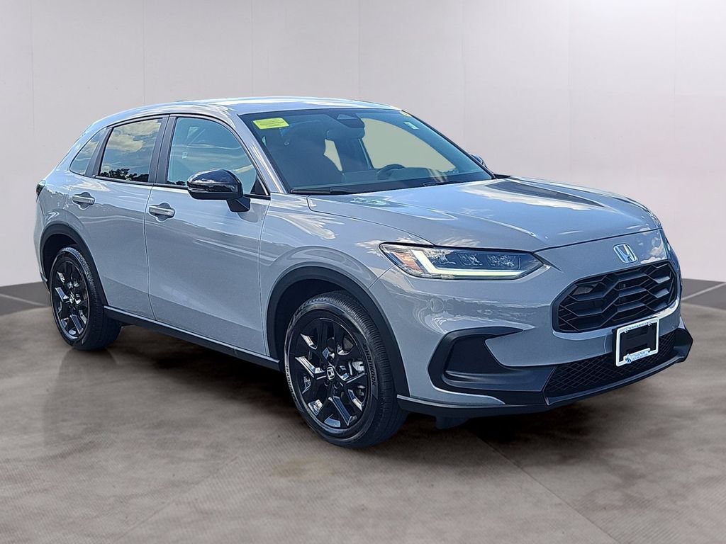 Used 2024 Honda HR-V Sport image 3