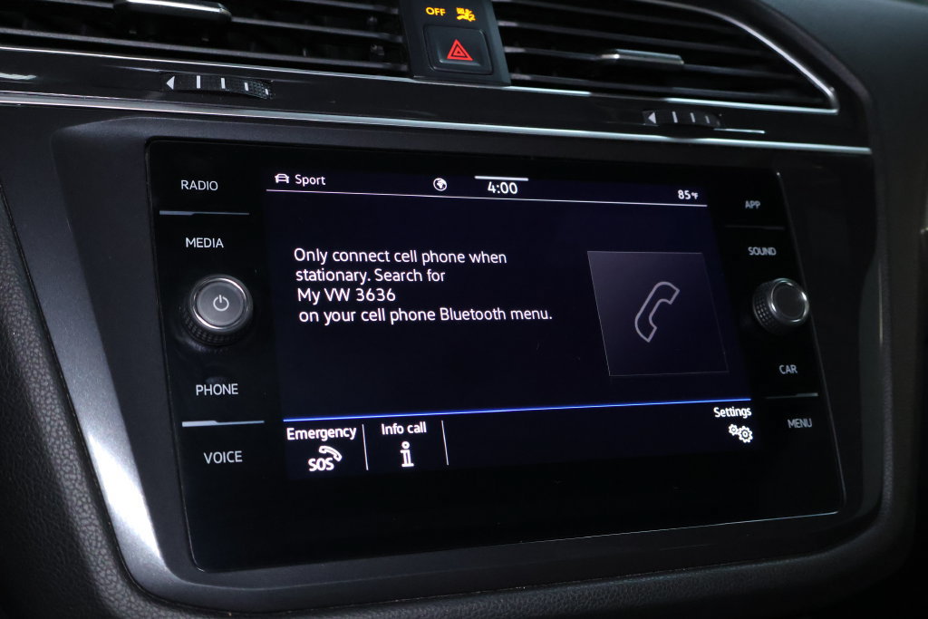 Used 2024 Volkswagen Tiguan SE w/ Panoramic Sunroof Package AWD/4WD image 30