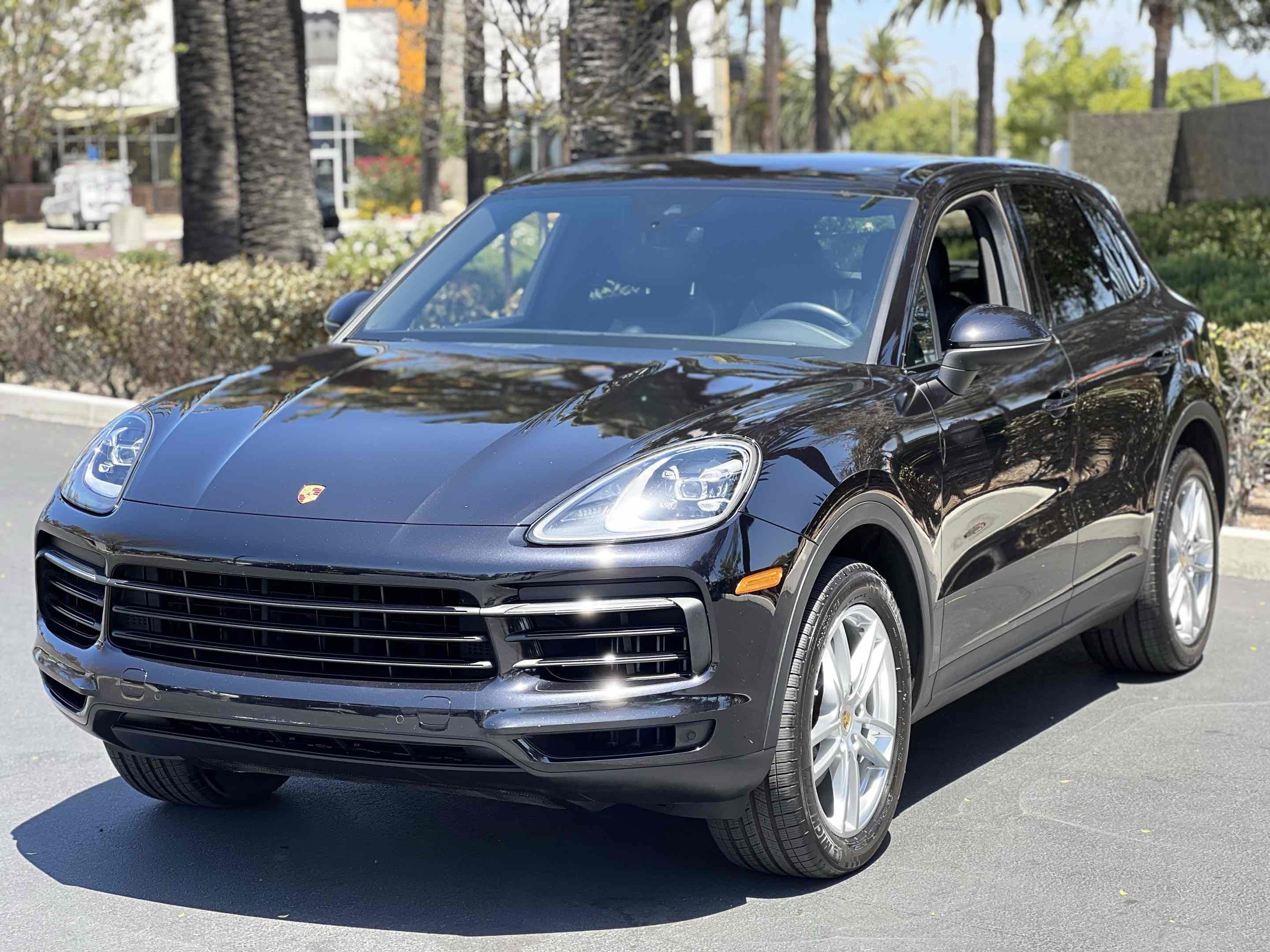 Used 2019 Porsche Cayenne w/ Premium Package AWD/4WD image 84