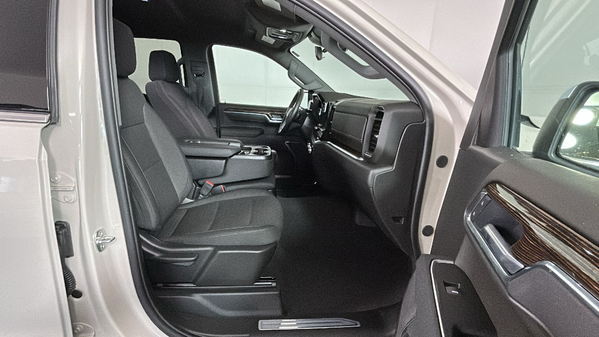 New 2026 GMC Sierra 1500 SLE AWD/4WD image 36