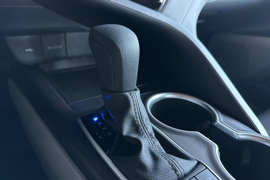 Used 2024 Toyota Camry LE w/ Convenience Package image 19