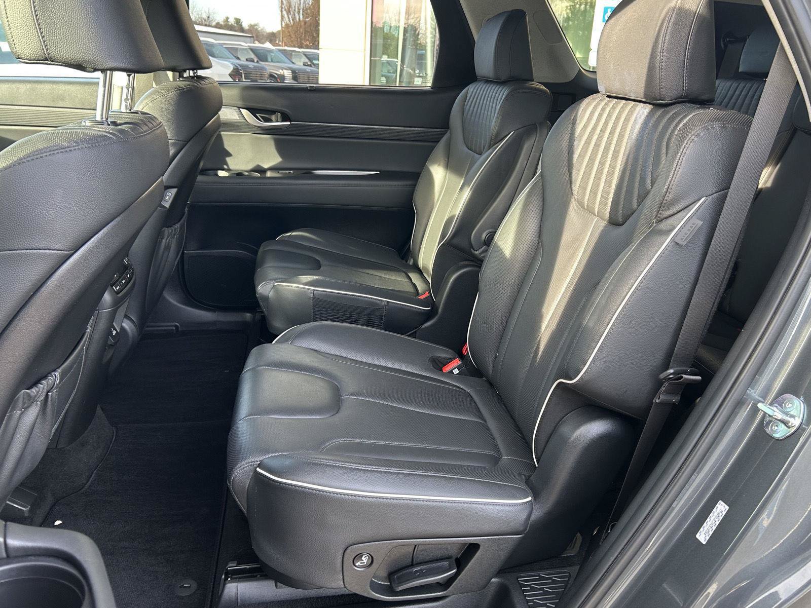 Certified 2023 Hyundai Palisade Limited AWD/4WD image 17