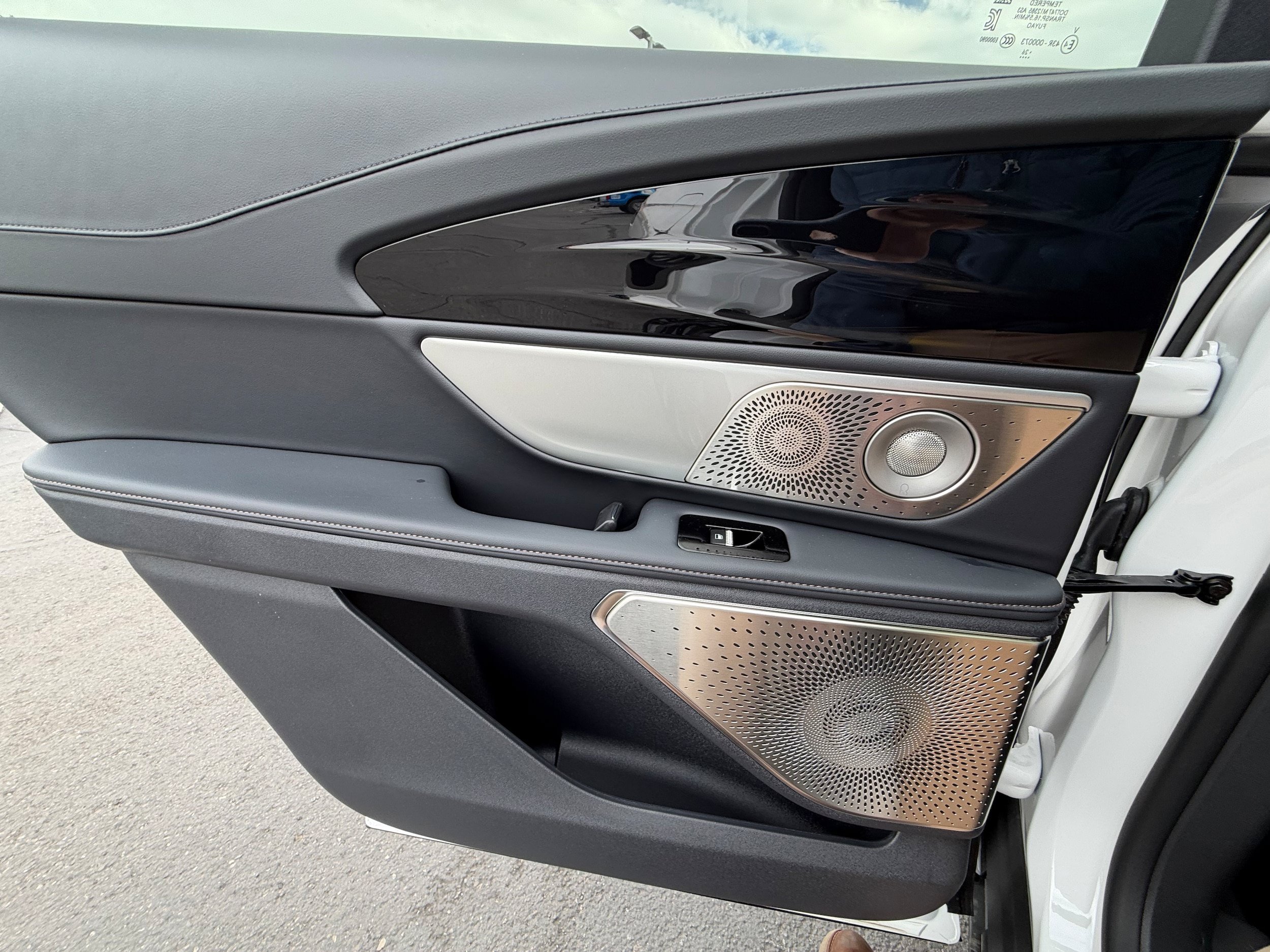 New 2026 Lincoln Nautilus Reserve AWD/4WD image 22