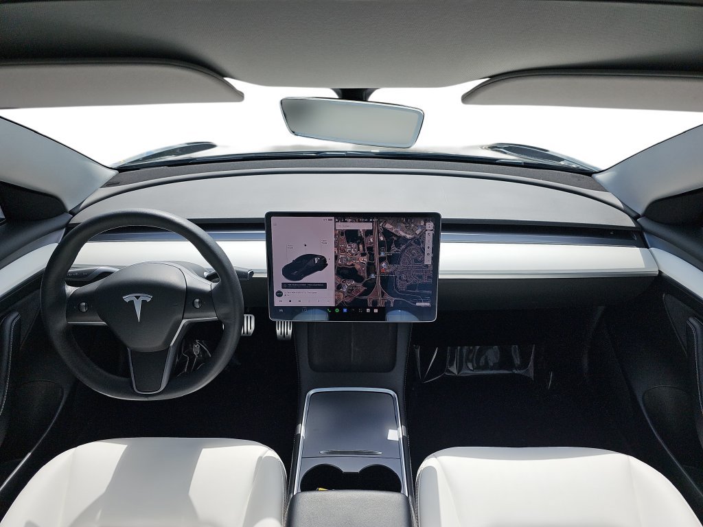 Used 2021 Tesla Model 3 Standard Range Plus RWD image 13