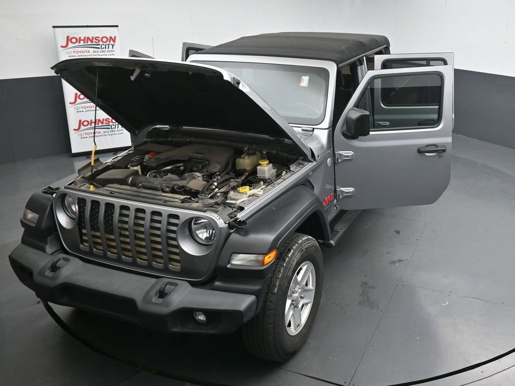 Used 2020 Jeep Gladiator Sport w/ Quick Order Package 24S AWD/4WD image 26