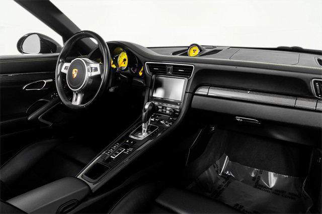 Used 2016 Porsche 911 Turbo image 37