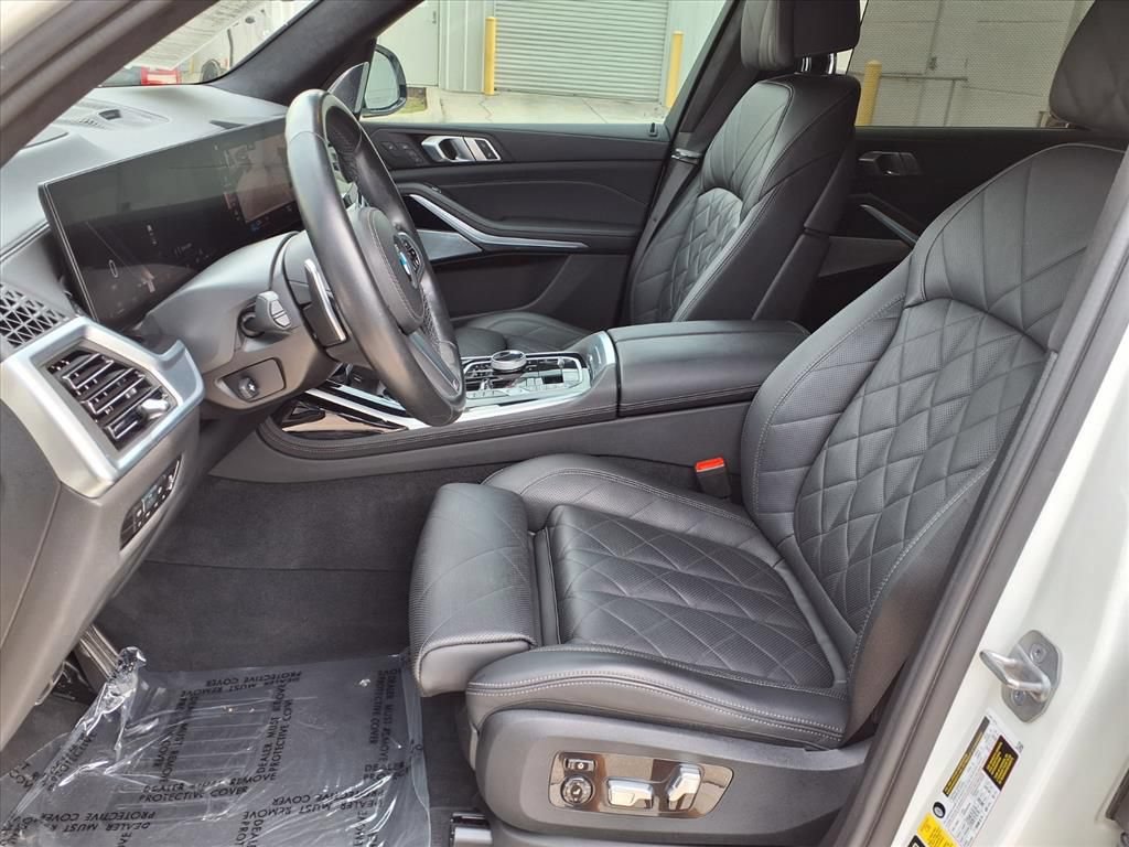 Used 2023 BMW X7 xDrive40i w/ Executive Package AWD/4WD image 22