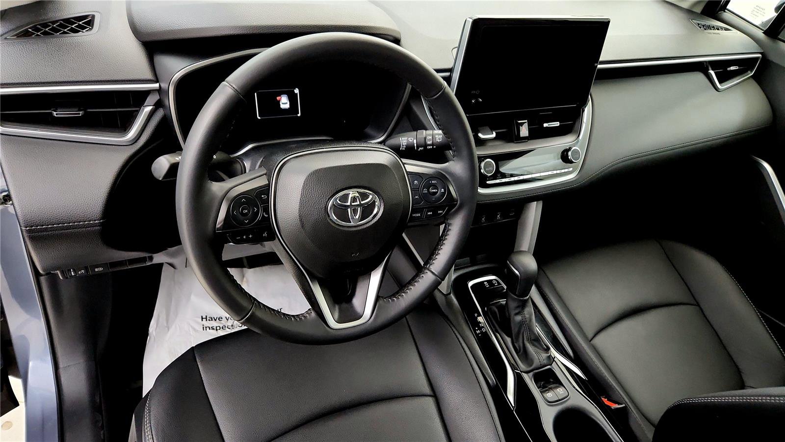 Certified 2024 Toyota Corolla Cross XLE w/ Convenience Package image 32