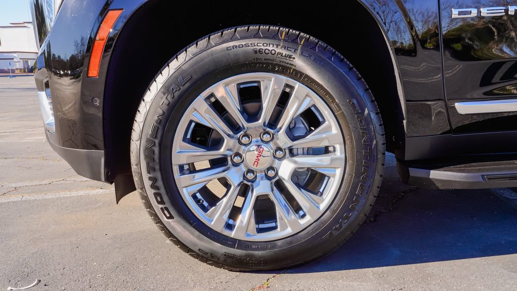 New 2026 GMC Yukon Denali image 7