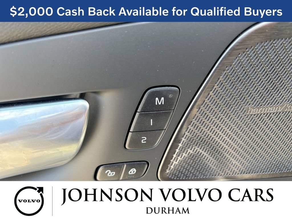 New 2026 Volvo XC60 B5 Plus w/ Protection Package Premier AWD/4WD image 15