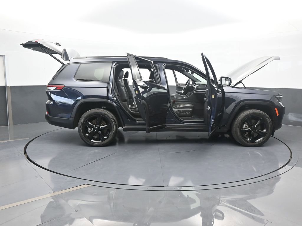 Used 2024 Jeep Grand Cherokee L Limited w/ Black Appearance Package image 74