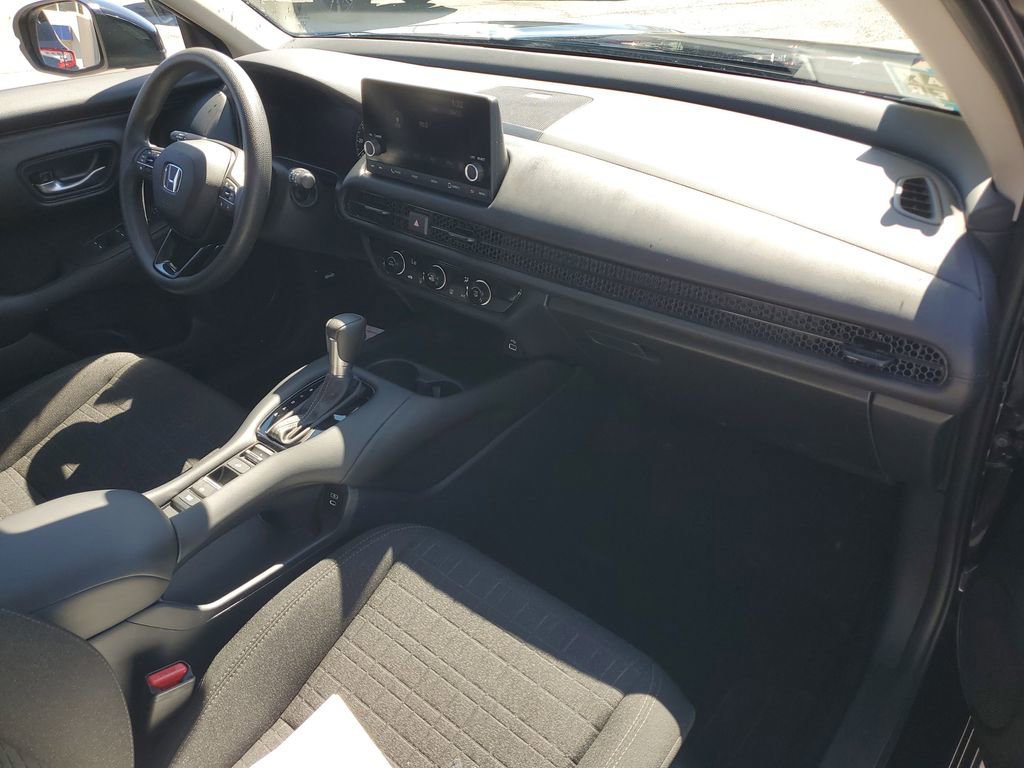 Used 2025 Honda HR-V LX image 4