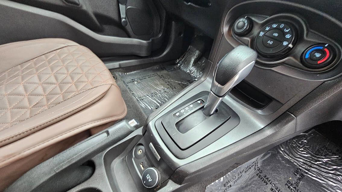 Used 2015 Ford Fiesta S image 18