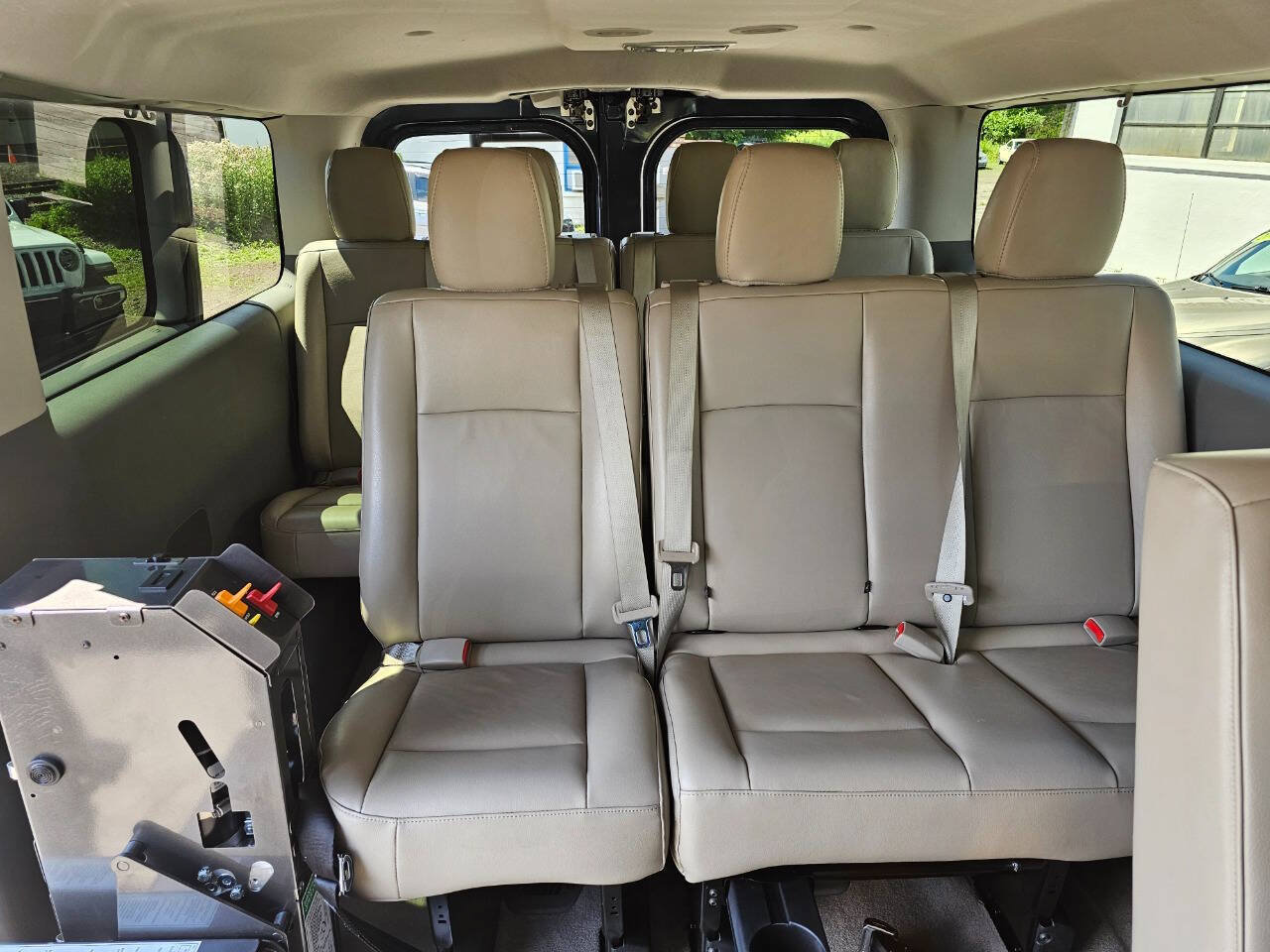 Used 2021 Nissan NV 3500 SL RWD image 9