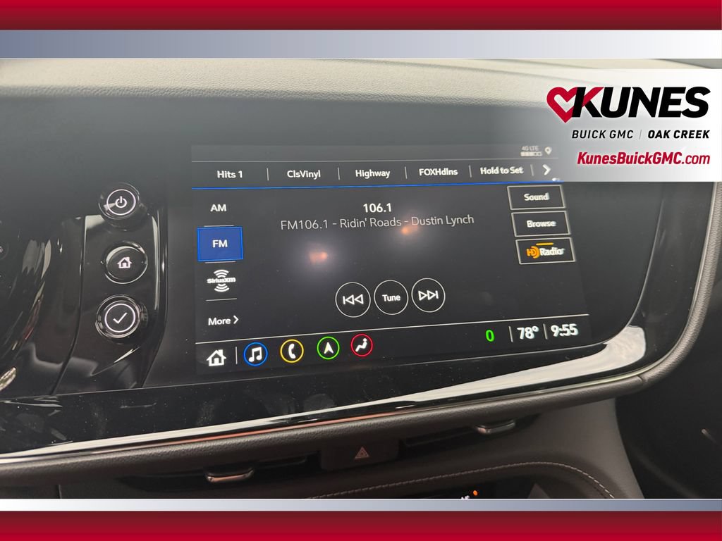 Used 2023 Buick Envision Avenir AWD/4WD image 26