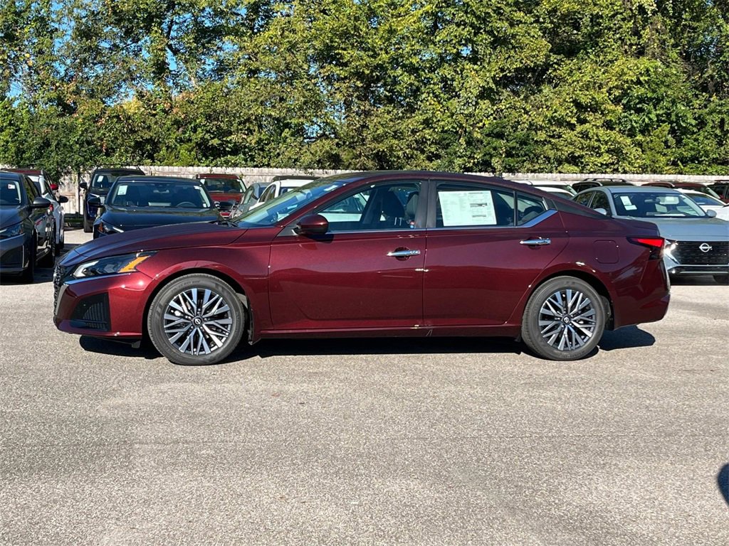New 2025 Nissan Altima 2.5 SV w/ SV Premium Package image 7