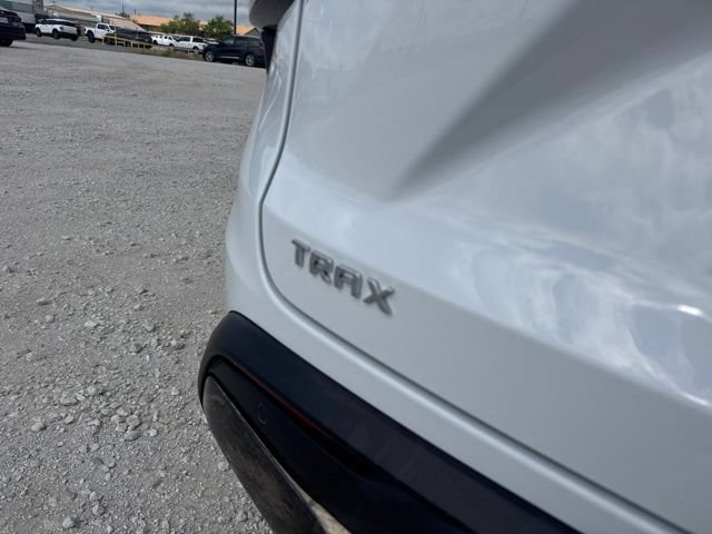 Used 2025 Chevrolet Trax ACTIV w/ Sunroof Package FWD image 9