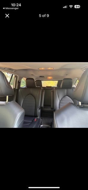 Used 2023 Toyota Highlander XLE AWD/4WD image 3