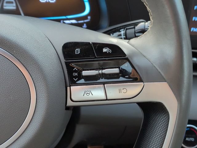 Certified 2025 Hyundai Elantra Sport FWD image 23