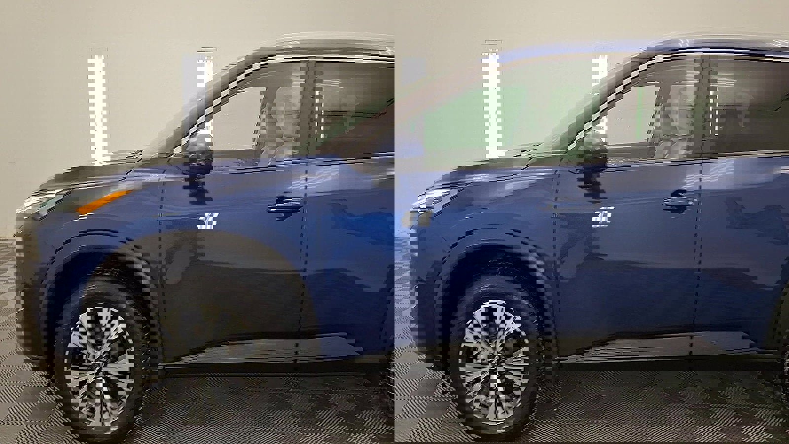 Used 2022 Nissan Rogue SV w/ SV Premium Package image 9