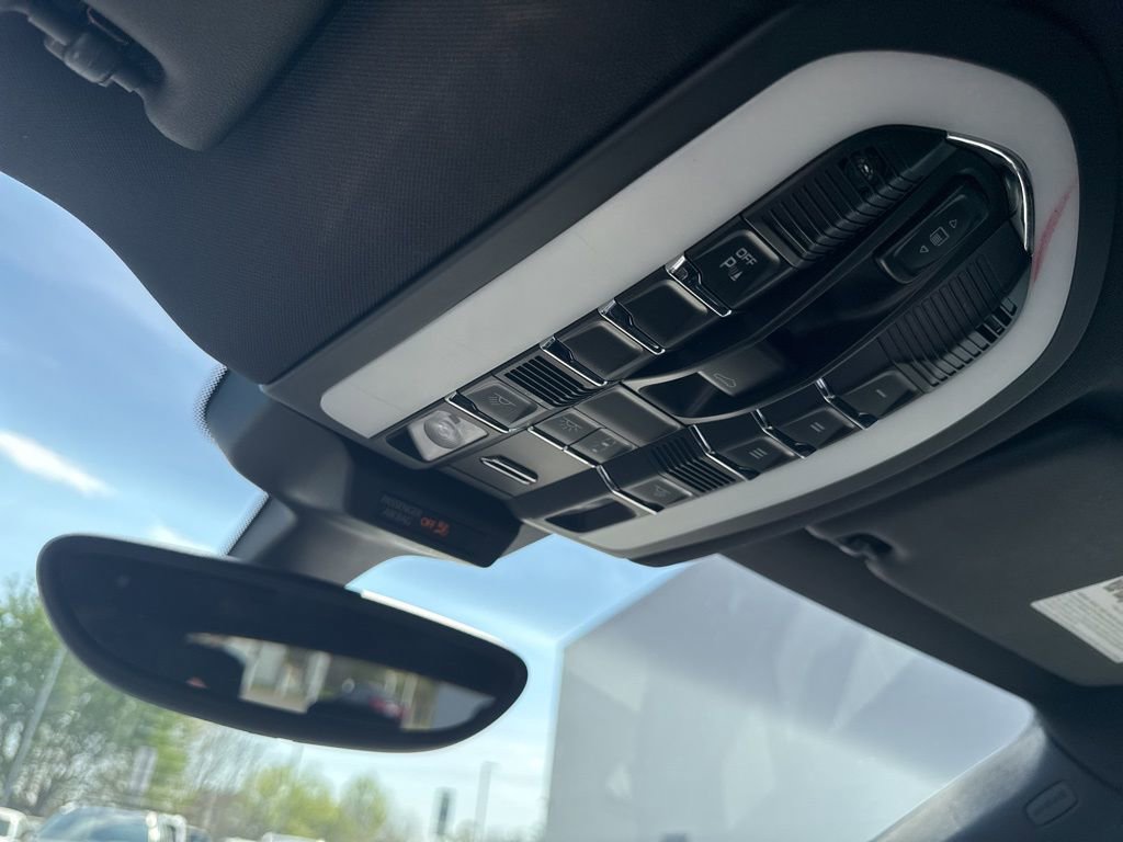 Used 2015 Porsche Macan S image 29