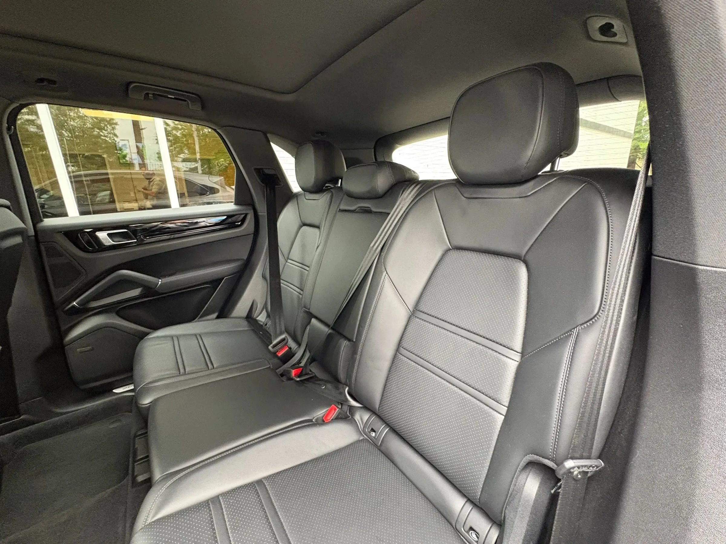 Used 2021 Porsche Cayenne S AWD/4WD image 25