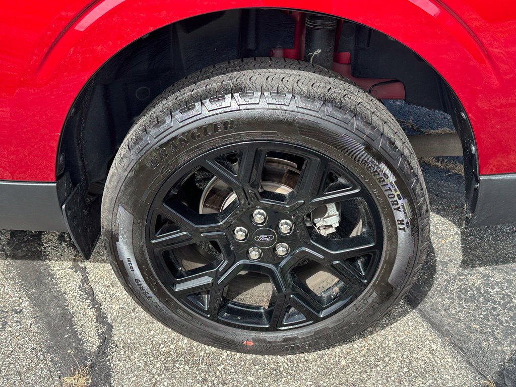 New 2026 Ford Maverick XLT w/ XLT Luxury Package AWD/4WD image 6