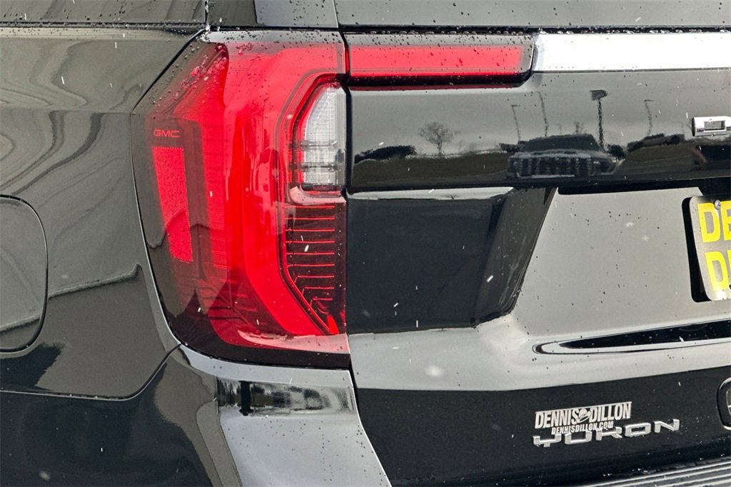 Used 2025 GMC Yukon XL Denali w/ Denali Reserve Package image 31
