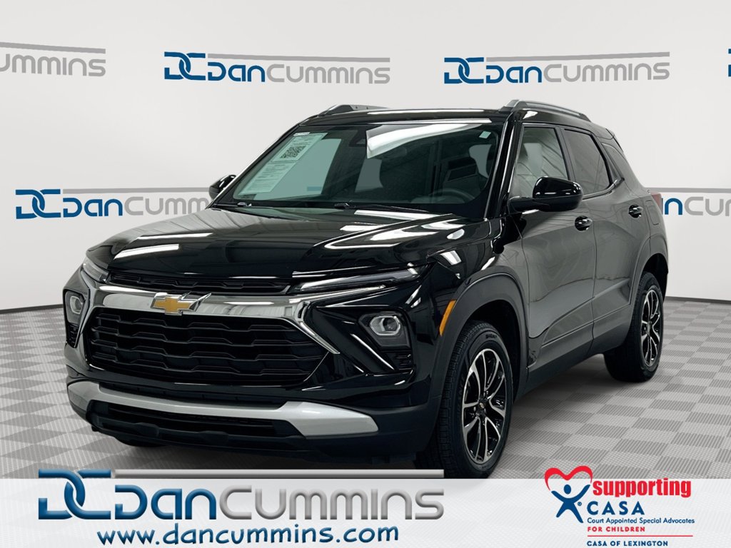 Used 2025 Chevrolet TrailBlazer LT AWD/4WD image 1