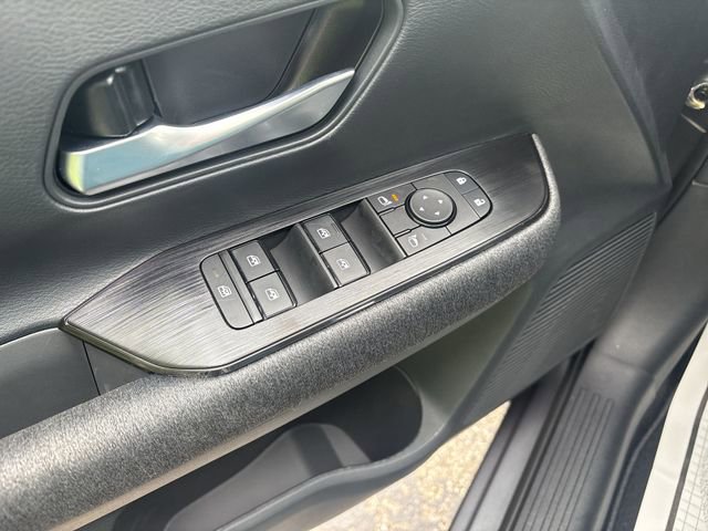 Certified 2025 Nissan Kicks SV image 13