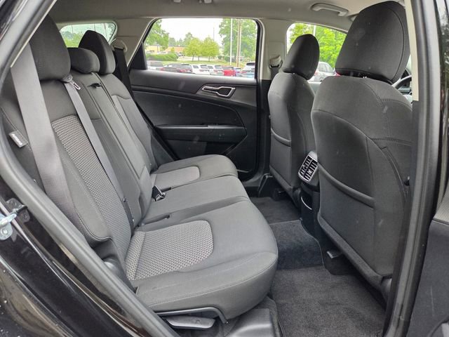 Used 2024 Kia Sportage LX FWD image 15