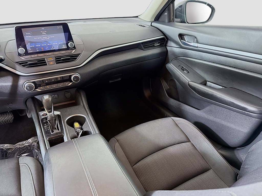 Used 2022 Nissan Altima 2.5 SV FWD image 25