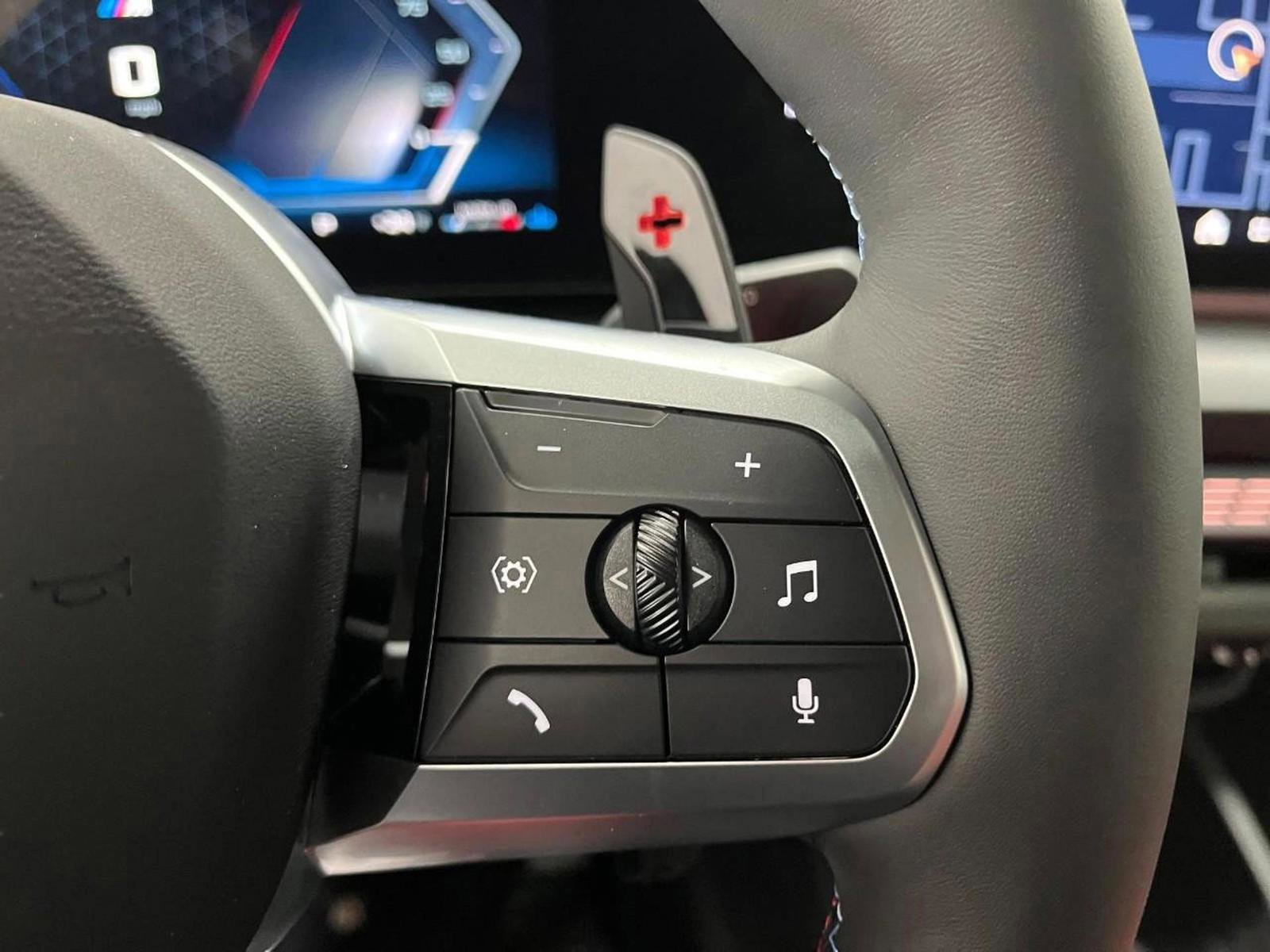 Used 2025 BMW M235i xDrive w/ Premium Package image 19