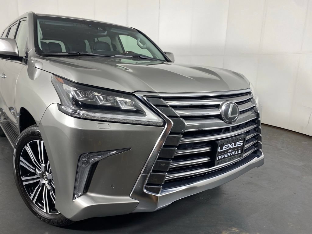 Used 2021 Lexus LX 570 4WD w/ Luxury Package image 4