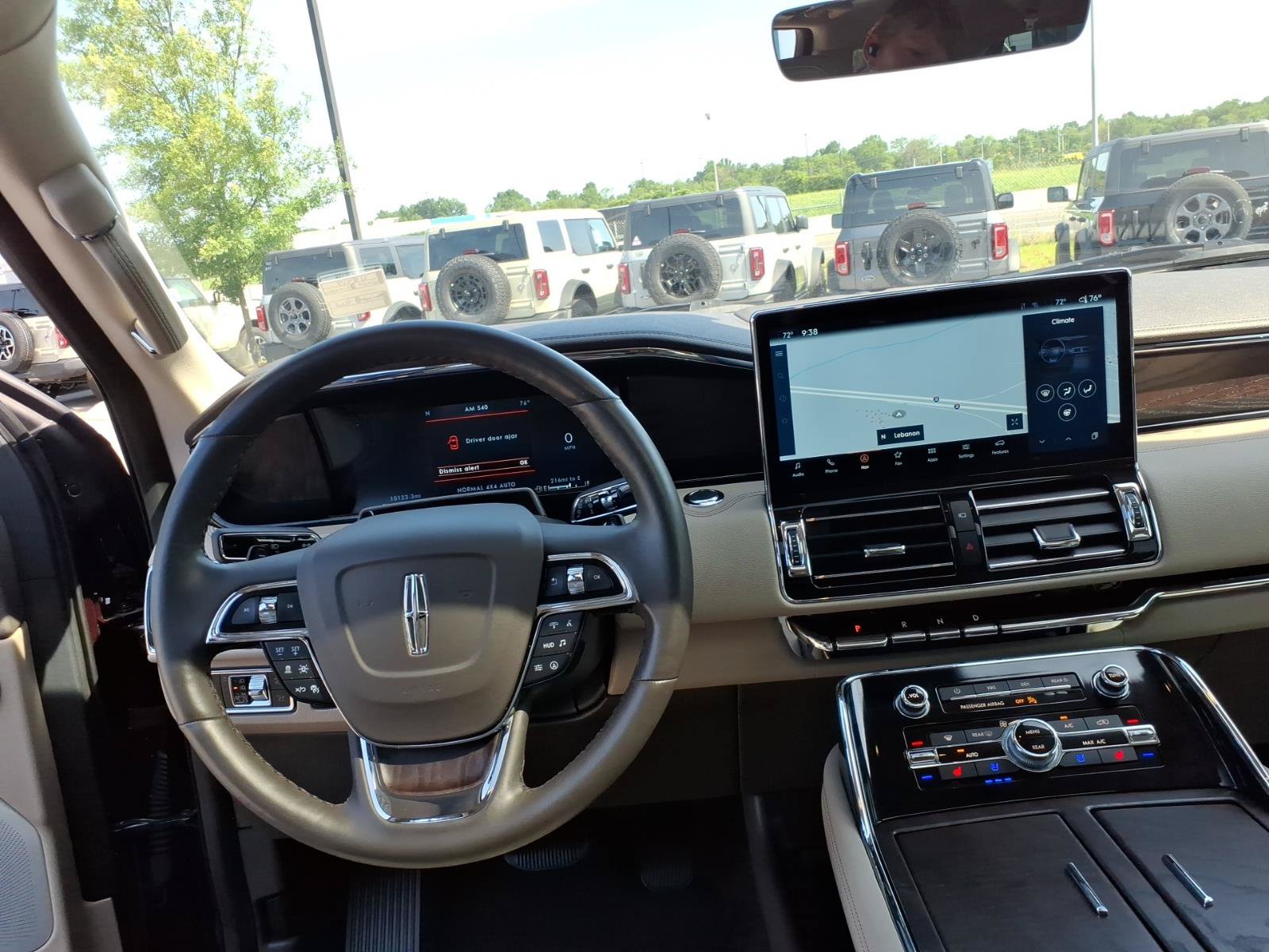 Used 2024 Lincoln Navigator L Reserve AWD/4WD image 14