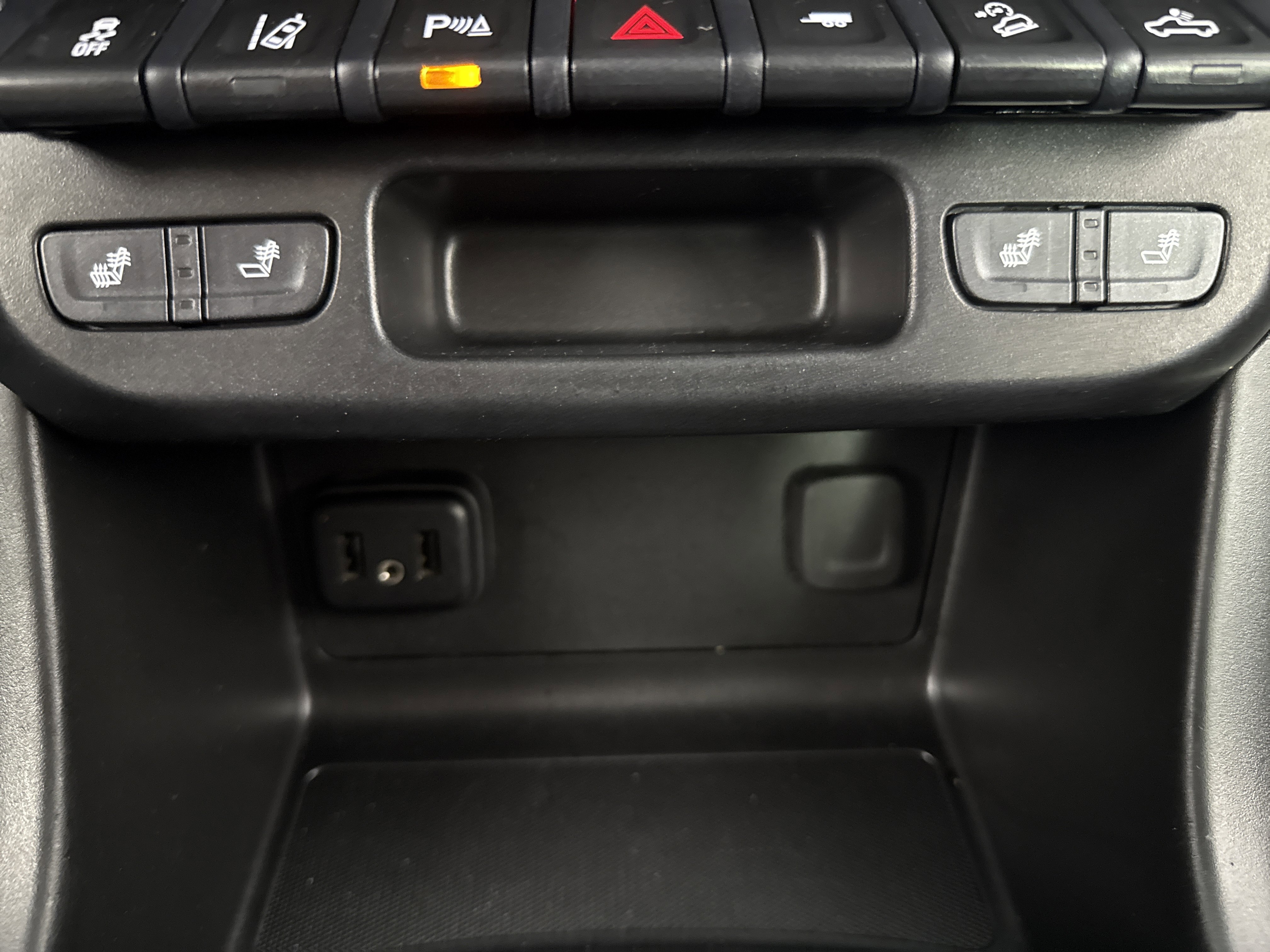 Used 2022 Chevrolet Colorado Z71 w/ Safety Package image 29