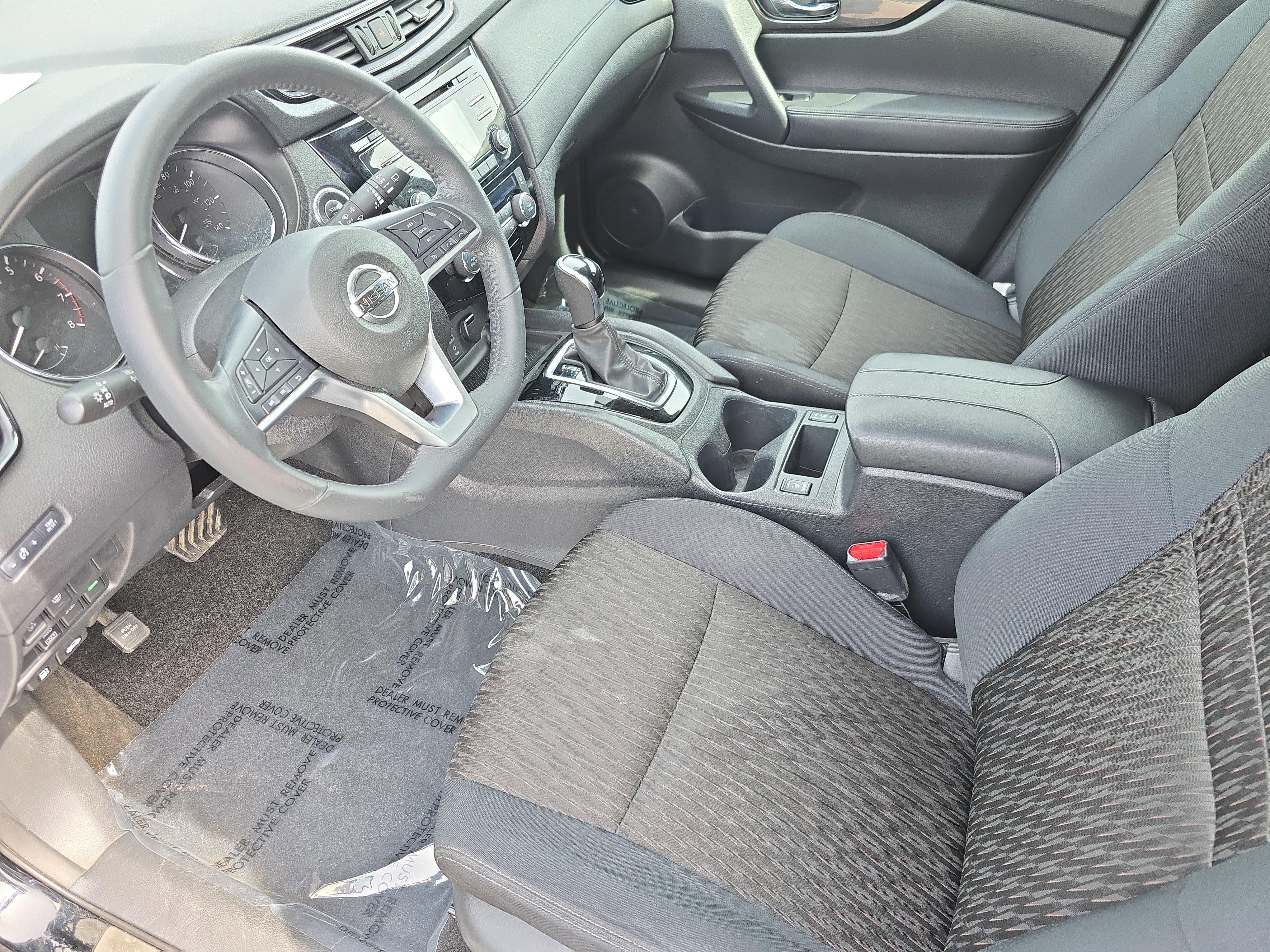 Used 2017 Nissan Rogue SV w/ Midnight Edition image 15