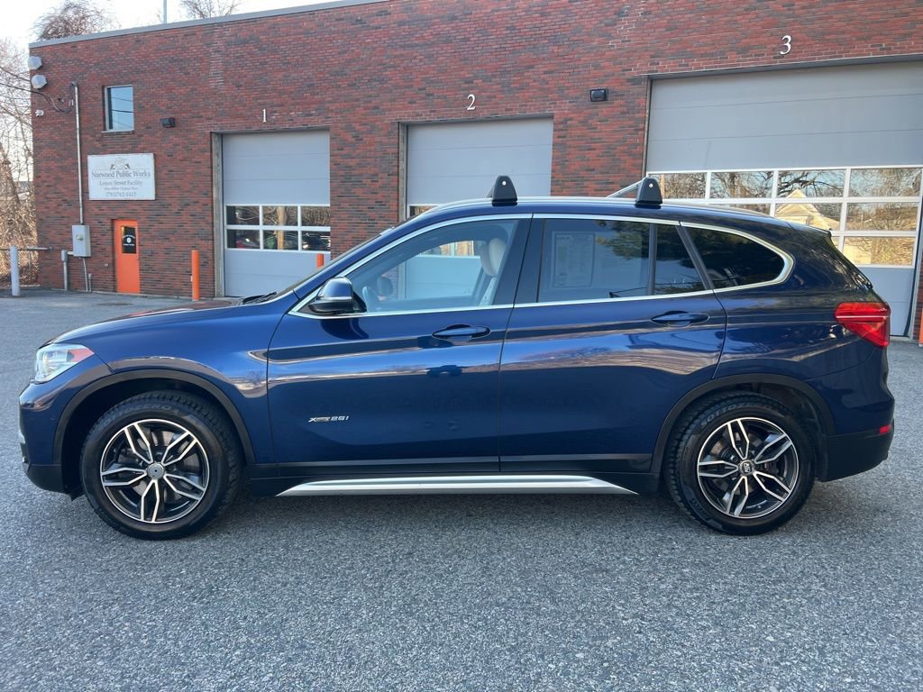 Used 2017 BMW X1 xDrive28i image 2