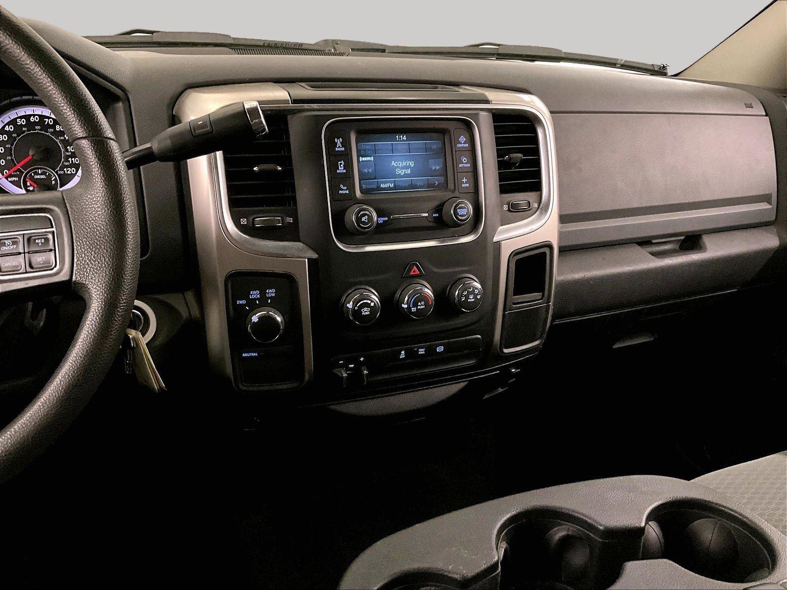 Used 2018 RAM 3500 SLT AWD/4WD image 6