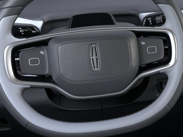 New 2026 Lincoln Navigator Black Label w/ Black Label Special Edition AWD/4WD image 12