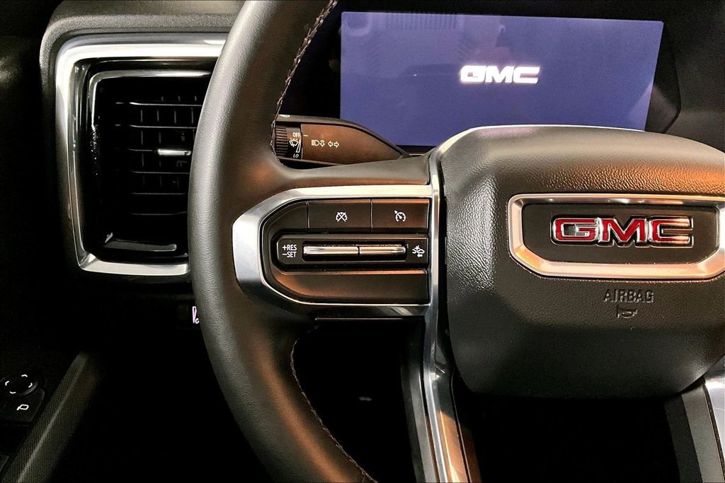 Used 2024 GMC Canyon Elevation w/ Convenience Package image 18