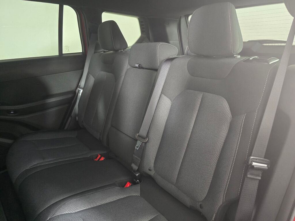 New 2026 Jeep Cherokee Laredo image 39