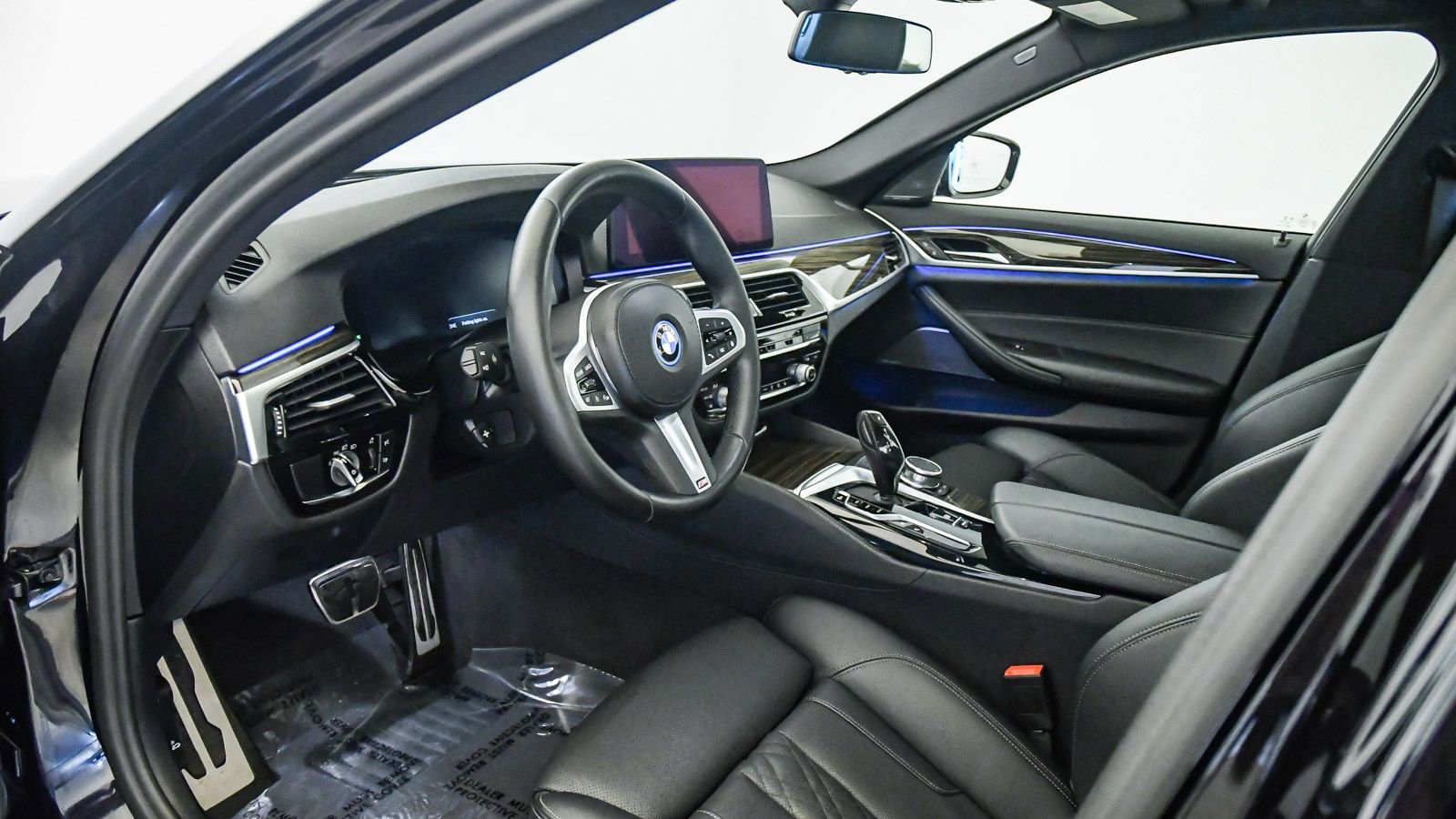 Certified 2023 BMW 530e w/ M Sport Package RWD image 16